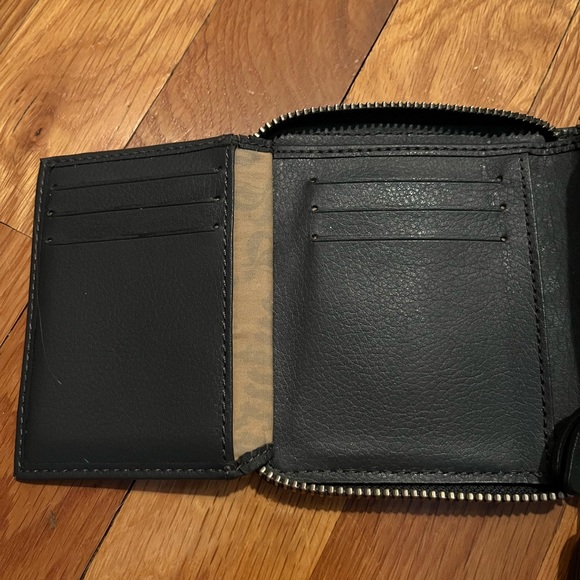 EUC Juicy Couture Wallet - Picture 5 of 8